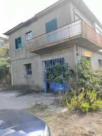 porzione di fabbricato ad uso officina sito in...