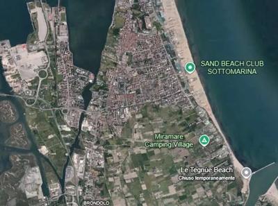 piena proprietà della quota di partecipazione di nominali euro 2.600,00 pari al 25 % del capitale sociale della società Immobiliare Gioia S.r.l. (C.F. 01593430273) con sede in Chioggia (VE) Borgo San Giovanni n. 1115/A, iscritta al Registro delle Imprese di Venezia-Rovigo, REA VE-172686,periziata al valore di € 215.500,00
