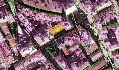 Piena proprietà, per l’intero, di unità immobiliare al primo piano di una palazzina sita in Foggia alla via Vittime Civili n. 68, non dotata di ascensore e situata in zona semicentrale della città, con pertinenziale vano ad uso deposito al piano seminterrato. Il lotto, della superficie comm. di circa 90,21 mq., è così costituito: l’appartamento è composto da n. 4 vani con accessori, per una superficie lorda di circa 84,31 mq. oltre balconi; il vano ad uso deposito ha una superficie lorda di circa 14,00 mq..