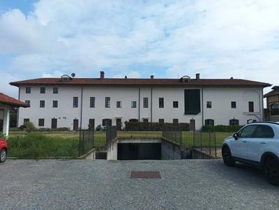 Nel complesso edilizio condominiale denominato “La Generala 2”, ai piani...