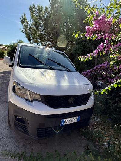 VENDITA AUTOCARRO PEUGEOT PARTNER FS520GG
