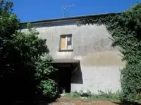 Piena proprietà di compendio composto da villetta posta...