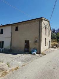 Piena proprietà sull'intero di unità immobiliare ad uso...