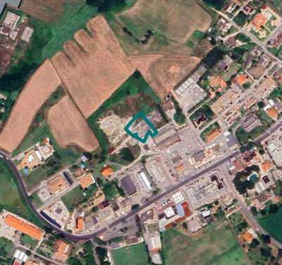 Si raccolgono offerte per dei terreni edificabili per una superficie di 1.854 mq a Latina, Strada Minturnae 103 - LOTTO 2