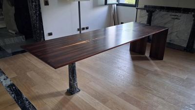 (Lotto n.13) - Tavolo fratino in legno con capitello in portoro, dimensioni 270x90x75 cm circa. 
