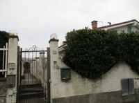 Porzione di villetta bifamiliare disposta su due piani,...
