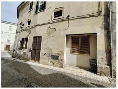 Mini appartamento posto al piano terra