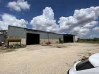 Proprietà di capannone agricolo-industriale, abitazione...