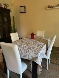 Beni mobili usati componenti l'arredo di una casa di...