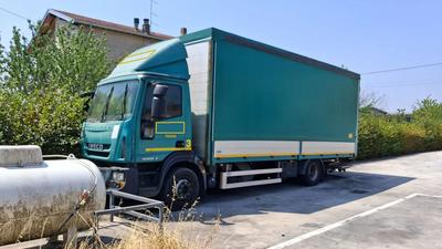 (Lotto n.2) - Autocarro marca IVECO modello EUROCARGO 160E25 E5 ,...