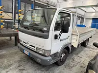 Autocarro Nissan CabstarPer visionare la documentazione...