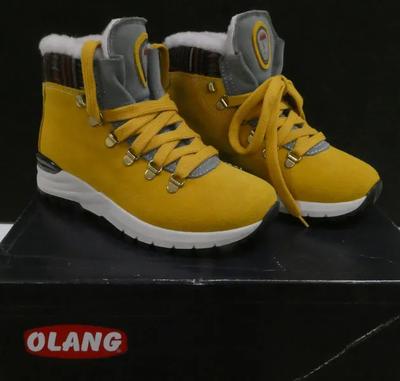 Rif. 26A) Scarpe tecniche Olang