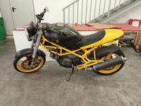 MOTOCICLO DUCATI MONSTER 