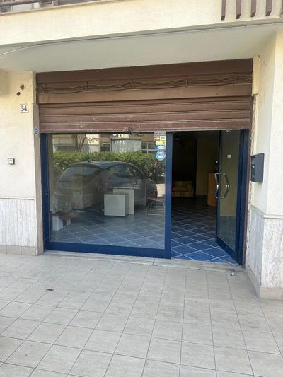 LOCALE TERRANEO SUPERFICIE 36 MQ