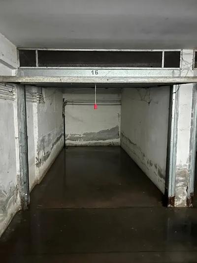 Piena Proprietà del Garage Cassino (FR), Via Sferracavalli n. 2, pianointerrato, interno 16. Catasto Fabbricati: Fg. 84, Part. 383, Sub. 62, categoria C/6, Zc. 1.Superficie commerciale mq 13,60. Stato: libero – presenza di ristagni d’acqua sulpercorso di accesso e all’interno. Valore di stima: € 8.500,00.