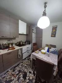 Porzione di edificio residenziale bifamiliare posto al...