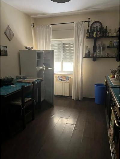 Piena proprietà 1000/1000 di immobile, ubicato al piano primo di un...