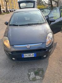 Autovettura Fiat Punto targata EH285JK in asta tramite...