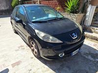 Autovettura Peugeot 206Per visionare la documentazione...