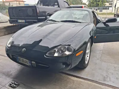 LOTTO 2: AUTOVETTURA MARCA JAGUAR, MODELLO XK8, TARGATA BE304HL, COLOR VERDE...
