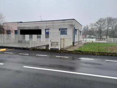 Centro Natatorio Comunale, ad uso sportivo ricreativo con vasca scoperta....