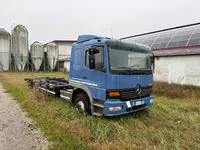 Furgone Mercedes AtegoPer visionare la documentazione...