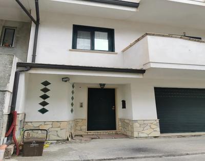 Unità immobiliare autonoma facente parte di una serie di ville a schiera...