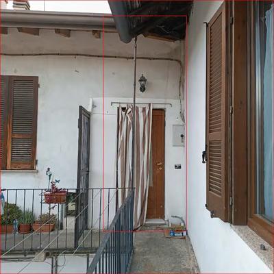 Appartamento con annesso sottotetto 1000/1000 proprieta'soggiorno con disimpegno, oltre servizi in corte mq 50,50