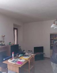 Appartamento al piano primo mq. 116,60 + fondo mq. 6.50
