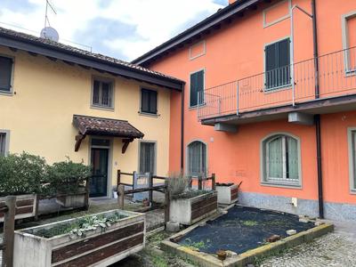 Cantina al piano interrato sita in Codogno, Cascina Gazzina III, denominata...
