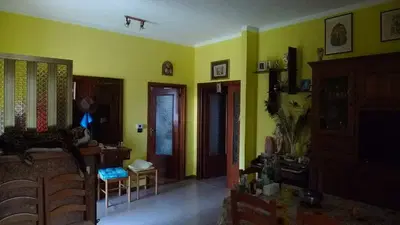 INTERA E PIENA PROPRIETA' DI: 2 APPARTAMENTI, 2 DEPOSITI, 3 BOX SINGOLI, UN BOX DOPPIO TUTTI SITI IN POGGIO SAN VICINO LOCALITA' RENARI