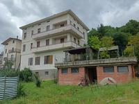 RACCOLTA OFFERTE - Villa a Perugia, Località La Bruna,...