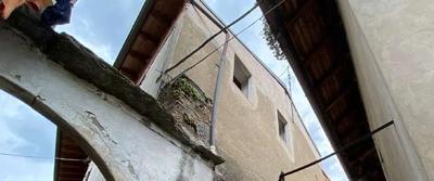 Immobile di corte in ristrutturazione, posto nel centro storico, così...