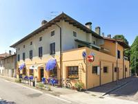 Compendio composto da bar, ampia abitazione su due...