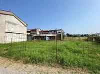 Piena proprietà, quota intera di area urbana edificabile.