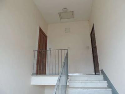 Appartamento ad uso abitazione con pertinenziale cantina sito in San Giorgio la Molara (BN) alla via Sant’Ignazio n. 113, distinto in Catasto fabbricati del predetto comune al foglio  25, p.lla 437, sub. 5, Cat. A/4, classe 4, consistenza 5,5 vani, superficie catastale 114 mq, rendita € 207,36.