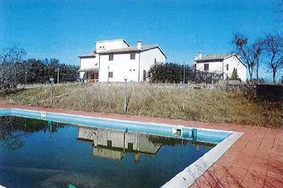 SPOLETO (PG) LOC. AREZZOLA - LOTTO 10