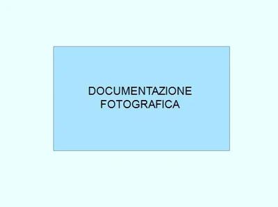 Magazzino Commerciale adibito a ristorante ubicato al piano terra di un fabbricato per civile abitazione con circostante corte comune, disposto su tre livelli fuori terra. L’immobile risulta occupato con contratto di locazione sottoscritto dalla procedura.