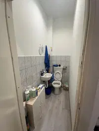 Piena proprietà in TORINO Via Vanchiglia con accesso dal...