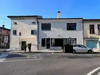 Unità immobiliari in parte adibite a ristorante ed in...