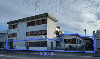 Immobile adibito a officina con: 1) nel fabbricato...