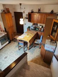 Appartamento per civile abitazione al piano secondo,...