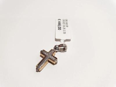 (Lotto n.1788) un ciondolo in oro giallo e bianco 18 kt a forma di croce gr. 2,39