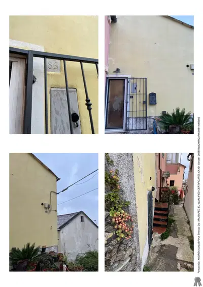 Piena ed intera proprietà di villetta a schiera  da cielo a terra, su tre piani, superficie convenzioanle complessiva di circa 131,20 mq., con edifici in aderenza su due lati, raggiungibile solo pedonalmente. Sussistono vincoli a livello paesaggistico.
