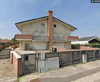 Trattasi di unità residenziale facente parte di un...