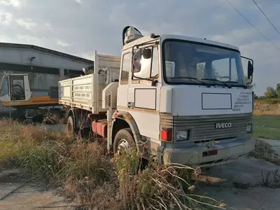 (Lotto n.1) - Autocarro marca IVECO modello FIAT 145-17 , immatricolato il 06.10.1989