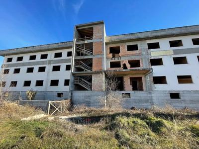 Quota di 1000/1000 di proprietà del fabbricato in corso di costruzione, posto a ridosso del polo ospedaliero dell’Annunziata