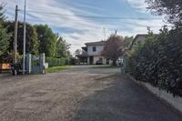 Piena proprieta' di porzione di fabricato a destinazione...
