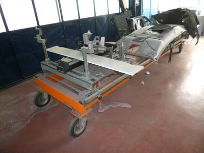 Attrezzatura utilizzata per la riparazione della carrozzeria dei veicoli, come meglio descritta nella perizia di stima allegata pubblicata unitamente all’avviso di vendita. Vendita competitiva telematica sul portale www.astemobili.it - Gruppo Edicom.  
