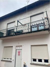 Appartamento a piano primo, composto da cinque locali...